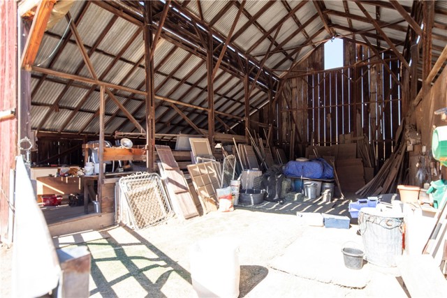 Barn