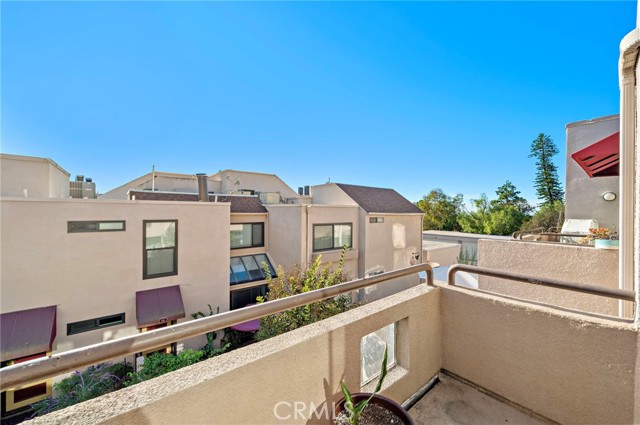 25761 Le Parc, Lake Forest CA: https://media.crmls.org/medias/030946a5-ce97-48f0-9813-c23c85366434.jpg