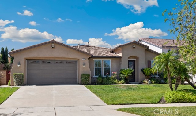 Detail Gallery Image 1 of 1 For 1150 Waterleaf Way, Corona,  CA 92882 - 4 Beds | 2/1 Baths