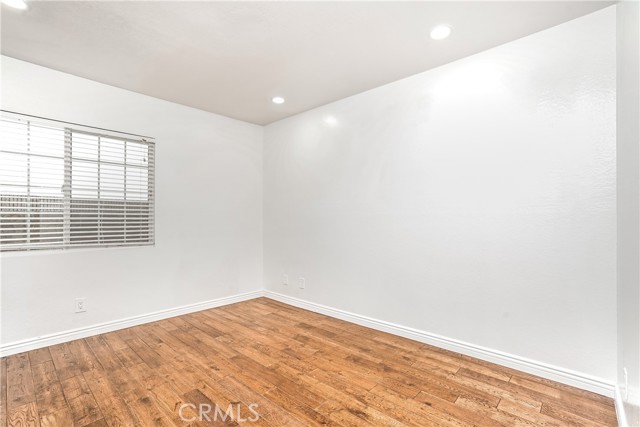 Detail Gallery Image 21 of 27 For 4 Aberdeen St, Irvine,  CA 92620 - 3 Beds | 2 Baths