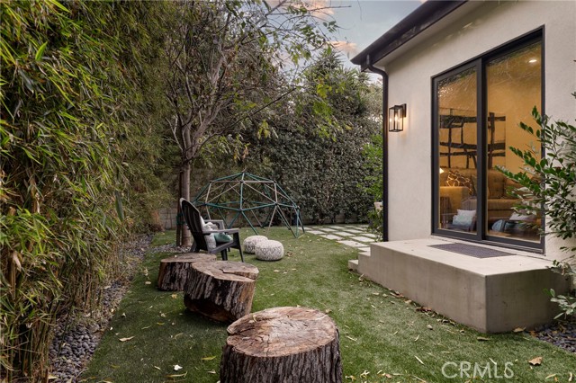 Detail Gallery Image 42 of 59 For 15122 Morrison St, Sherman Oaks,  CA 91403 - 4 Beds | 3/1 Baths