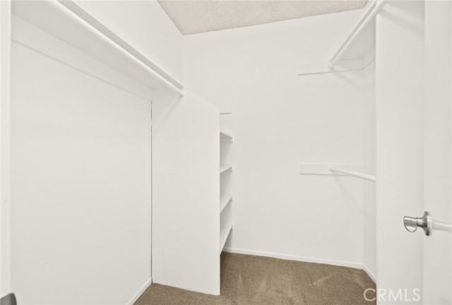 1127 E Del Mar Boulevard, Pasadena CA: https://media.crmls.org/medias/030a07c8-043a-4450-9244-16862468bb46.jpg