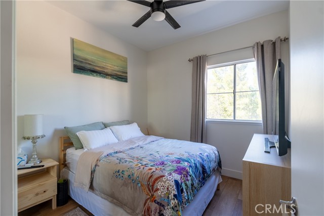 Detail Gallery Image 9 of 14 For 13901 Olive View Ln #68,  Sylmar,  CA 91342 - 3 Beds | 2/1 Baths