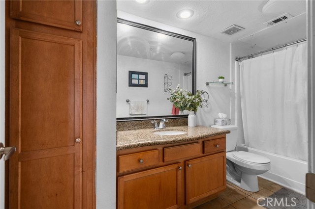 Detail Gallery Image 18 of 28 For 2045 Las Colinas Cir #103,  Corona,  CA 92879 - 1 Beds | 1 Baths