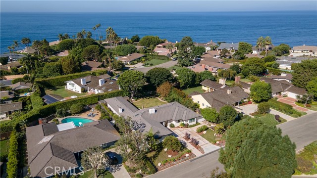 128 Rocky Point Road, Palos Verdes Estates, California 90274, 4 Bedrooms Bedrooms, ,5 BathroomsBathrooms,Residential,For Sale,Rocky Point,SB24213372