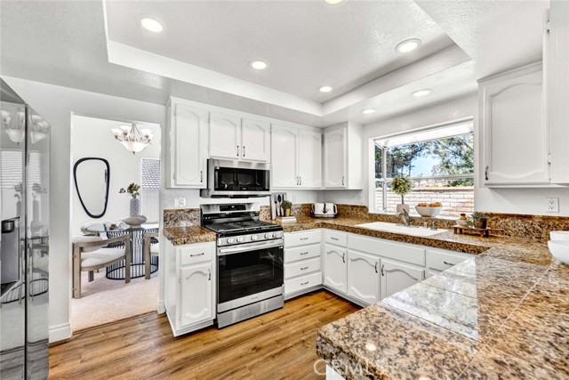 3031 Mountainside Drive, Corona CA: https://media.crmls.org/medias/030b8d8d-0e1d-4808-a31e-28616a7bc464.jpg