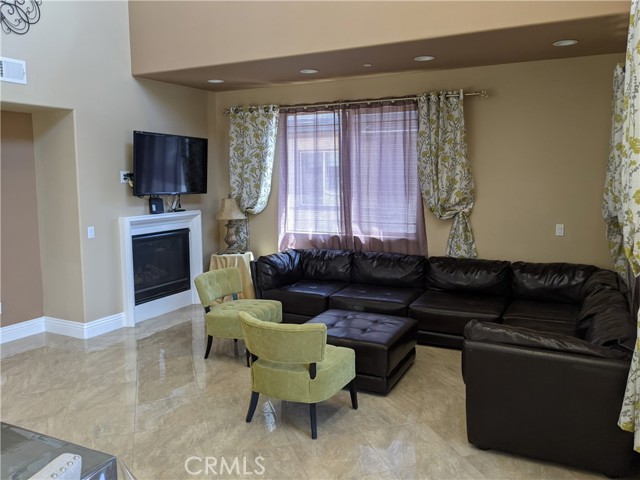 Detail Gallery Image 6 of 25 For 12356 Hollyhock Dr #4,  Rancho Cucamonga,  CA 91739 - 3 Beds | 2 Baths