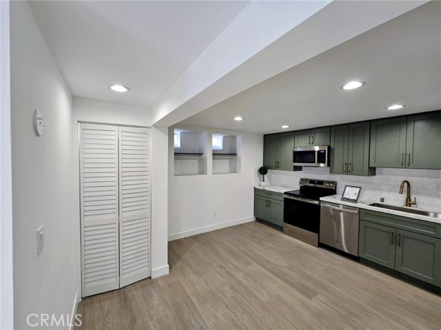 Detail Gallery Image 12 of 25 For 644 Pier Ave #5,  Santa Monica,  CA 90405 - 1 Beds | 1 Baths