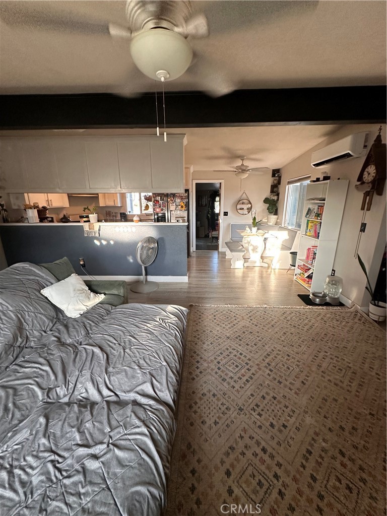 https://media.crmls.org/medias/030c1ae9-3791-4fdf-9952-feb16df46b54.jpg?preset=X-Large