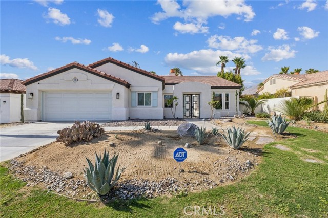 Detail Gallery Image 2 of 50 For 1105 E via via San Michael Rd, Palm Springs,  CA 92262 - 4 Beds | 3 Baths