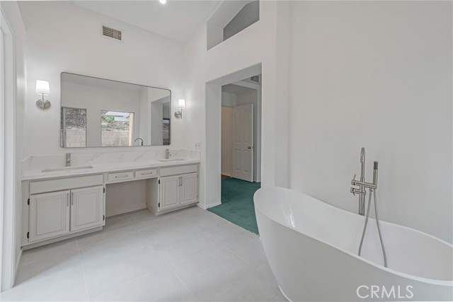 29608 Bright Spot Road, Highland CA: https://media.crmls.org/medias/030c644a-8fa1-47a7-a9f7-48686d0f12bc.jpg