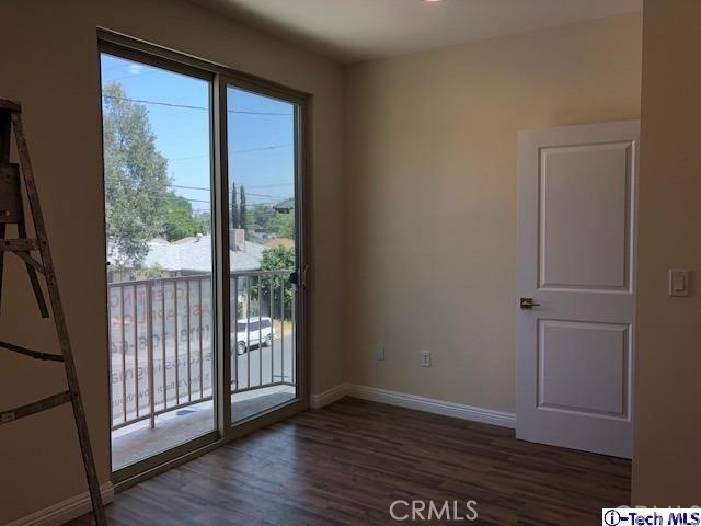 Detail Gallery Image 9 of 20 For 9951 Marcus Ave #103,  Tujunga,  CA 91042 - 3 Beds | 2 Baths