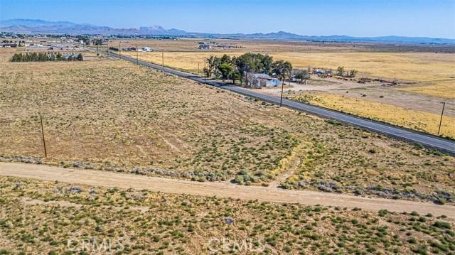 Detail Gallery Image 3 of 20 For 70 Antelope, Lancaster,  CA 93536 - – Beds | – Baths