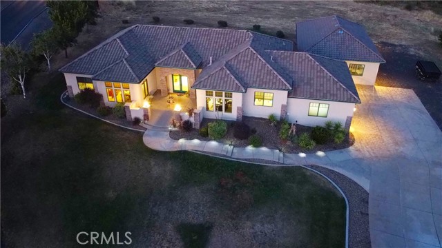 18 Tuscan Drive, Paradise CA: https://media.crmls.org/medias/030db6b1-6247-4717-9324-531774ccd4b5.jpg