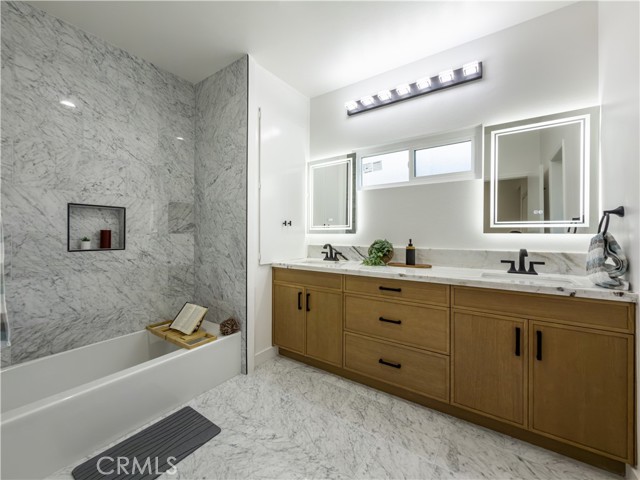 Detail Gallery Image 48 of 64 For 1944 Glendon #209,  Los Angeles,  CA 90025 - 2 Beds | 2/1 Baths