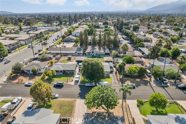 1371 S Bender Avenue, Glendora CA: https://media.crmls.org/medias/030e33cd-4900-4151-9f9d-58ff1cd55209.jpg