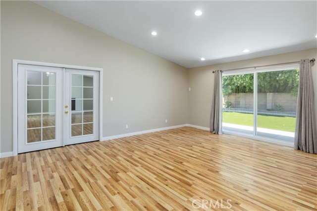 Detail Gallery Image 10 of 29 For 10611 Jordan Ave, Chatsworth,  CA 91311 - 3 Beds | 2/1 Baths