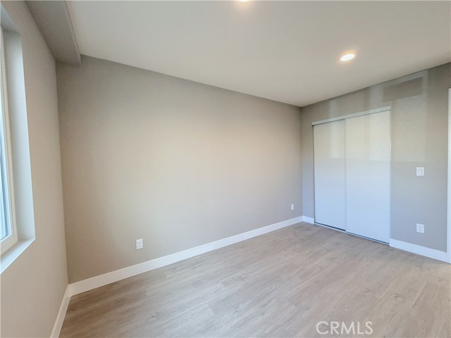 Detail Gallery Image 5 of 10 For 621 Leonard Ave #B,  Los Angeles,  CA 90022 - 2 Beds | 1 Baths