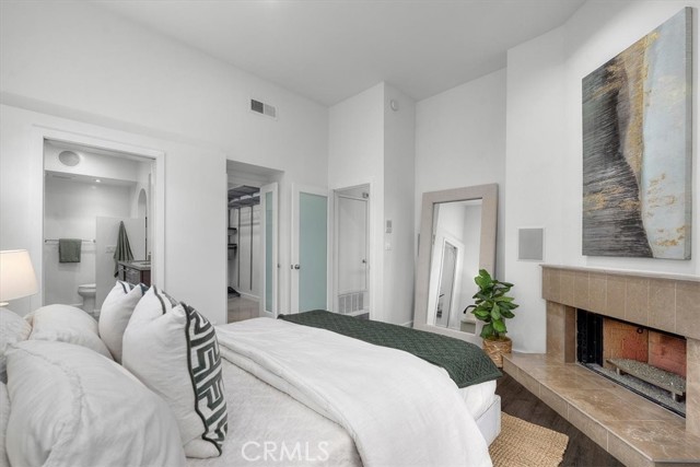 1814 Thayer Avenue, Los Angeles CA: https://media.crmls.org/medias/03107e58-3934-4603-bc1d-11833e5c65dc.jpg