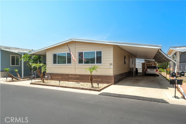 1400 S Sunkist Street, Anaheim CA: https://media.crmls.org/medias/0311a2fd-69d5-4de2-a490-c1267b9c2493.jpg