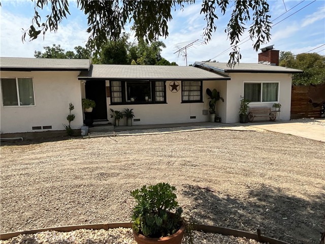 Detail Gallery Image 1 of 22 For 12572 14th St, Yucaipa,  CA 92399 - 2 Beds | 1 Baths