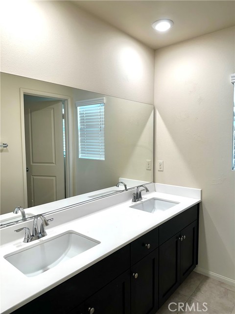 Detail Gallery Image 16 of 19 For 2119 Lavender, Colton,  CA 92324 - 4 Beds | 2/1 Baths