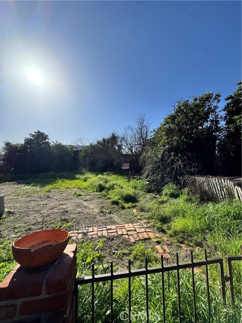 Detail Gallery Image 3 of 3 For 601 Camino De Gloria, Walnut,  CA 91789 - 2 Beds | 1 Baths