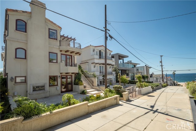 232 2nd Street, Manhattan Beach, California 90266, 3 Bedrooms Bedrooms, ,3 BathroomsBathrooms,Residential,Sold,2nd,SB22207047