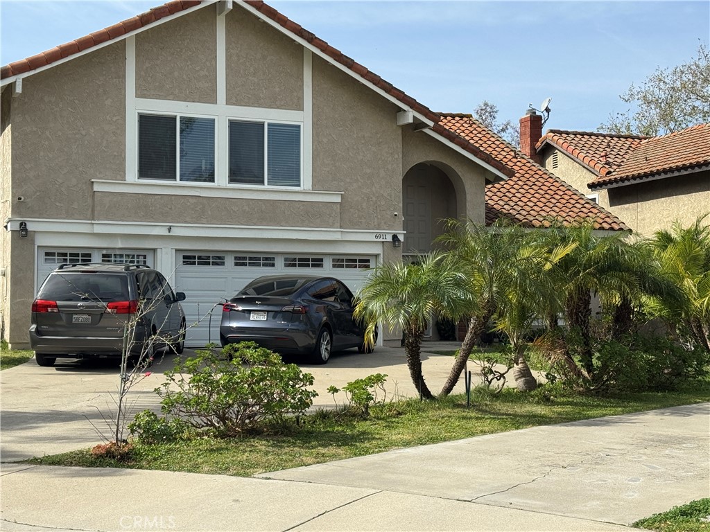 6911 E Williams Circle