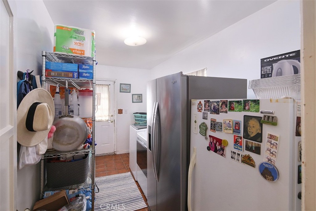 https://media.crmls.org/medias/0313b076-024d-40b9-9678-d50419f65020.jpg?preset=X-Large