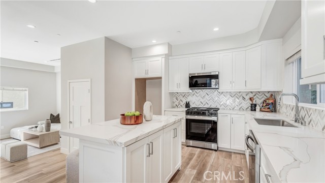 1823 Westholme Ave, Los Angeles CA: https://media.crmls.org/medias/03146599-2517-4a67-adbb-5d070f8dfdc3.jpg