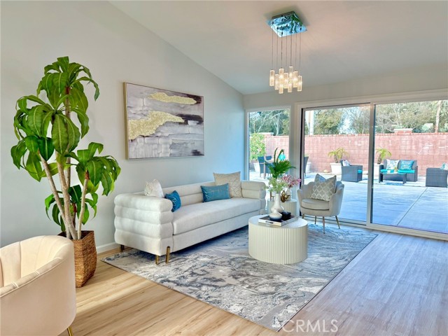 Detail Gallery Image 11 of 70 For 3432 Yellowtail Dr, Los Alamitos,  CA 90720 - 5 Beds | 4 Baths