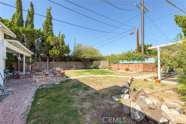6232 Riverton Avenue, North Hollywood CA: https://media.crmls.org/medias/03153d5e-5644-4a9b-afd9-f54f2f38d272.jpg