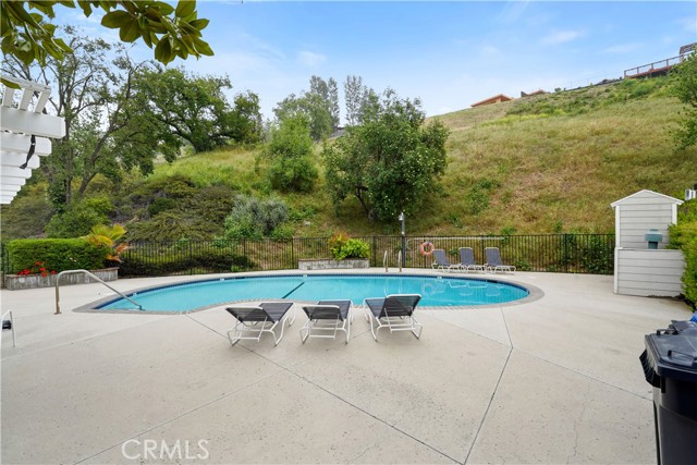 Detail Gallery Image 21 of 26 For 26210 Alizia Canyon Dr, Calabasas,  CA 91302 - 3 Beds | 3 Baths