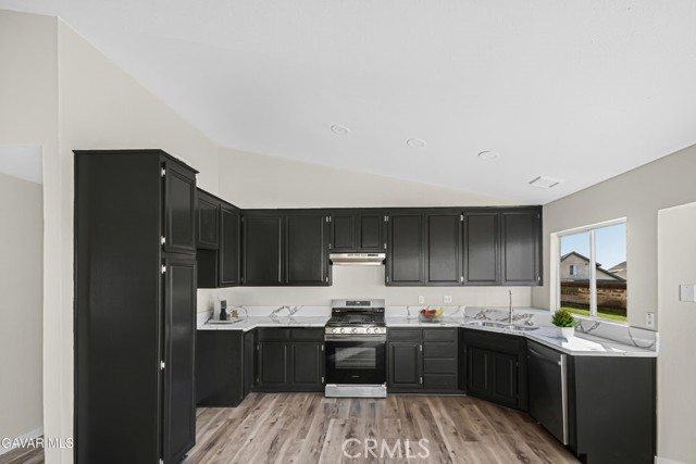 Detail Gallery Image 10 of 41 For 3538 Apollo, Palmdale,  CA 93550 - 4 Beds | 2 Baths