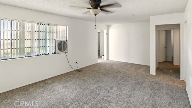 Detail Gallery Image 4 of 19 For 288 E 48th St, San Bernardino,  CA 92404 - 3 Beds | 2 Baths