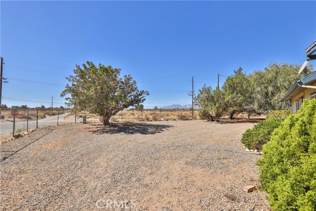 Detail Gallery Image 37 of 45 For 10888 Phelan Rd., Oak Hills,  CA 92344 - 1 Beds | 1 Baths