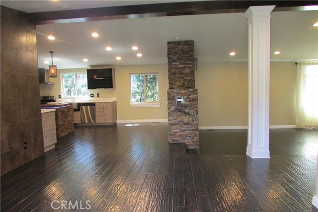 Detail Gallery Image 9 of 47 For 15455 Glenoaks #67,  Sylmar,  CA 91342 - 2 Beds | 1/1 Baths