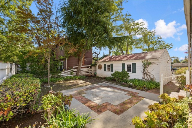 Detail Gallery Image 44 of 53 For 1534 Linda Vista Ave, Pasadena,  CA 91103 - 4 Beds | 2/1 Baths