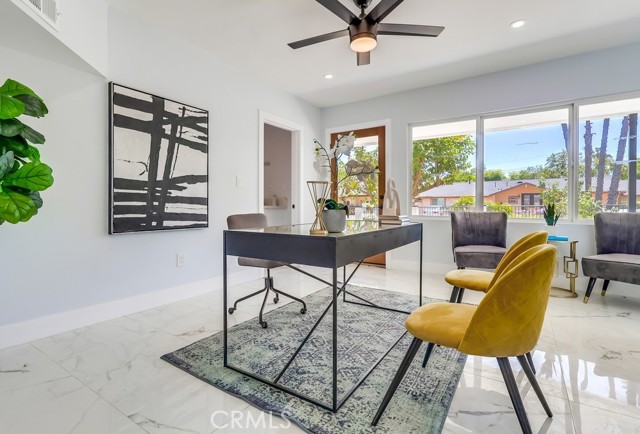 Detail Gallery Image 6 of 21 For 22555 Califa St, Woodland Hills,  CA 91367 - 7 Beds | 7 Baths
