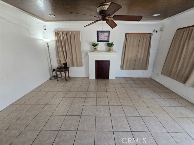 845 Preston Street, San Bernardino CA: https://media.crmls.org/medias/03183096-abb6-44dd-af7c-7ce6a453a4ab.jpg