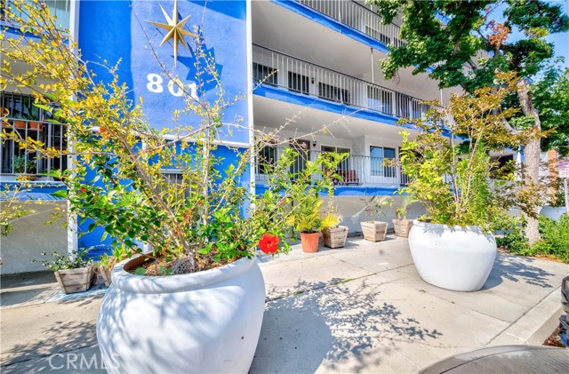 Detail Gallery Image 3 of 35 For 801 E 1st St #4,  Long Beach,  CA 90802 - 1 Beds | 1 Baths