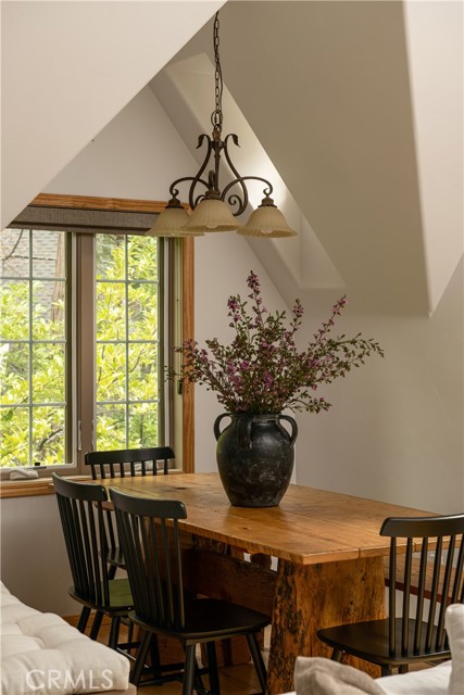 Detail Gallery Image 11 of 38 For 313 John Muir Rd, Lake Arrowhead,  CA 92352 - 3 Beds | 2/2 Baths