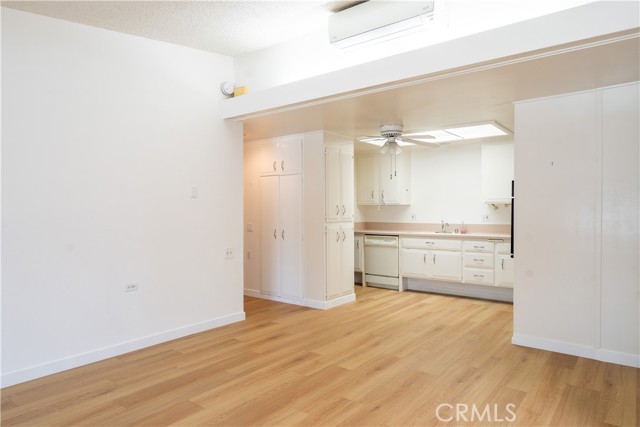 13520 El Dorado Drive, Seal Beach CA: https://media.crmls.org/medias/03196094-d23e-4b4b-b774-f8c78425c11d.jpg