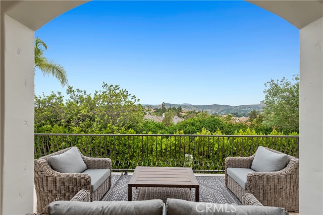 Detail Gallery Image 25 of 41 For 25548 Kingston Ct, Calabasas,  CA 91302 - 5 Beds | 6/1 Baths