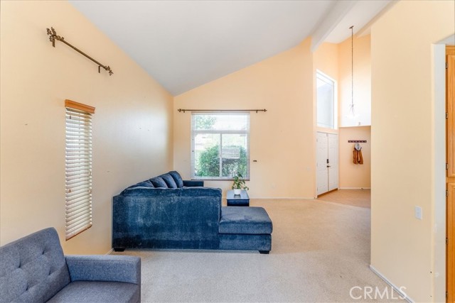 1705 Tee Time Avenue, Beaumont CA: https://media.crmls.org/medias/031a5f69-9de6-4d9f-8c0c-5a0e0e416319.jpg