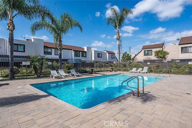 Detail Gallery Image 38 of 45 For 1669 S Heritage #C,  Anaheim,  CA 92804 - 3 Beds | 2/1 Baths