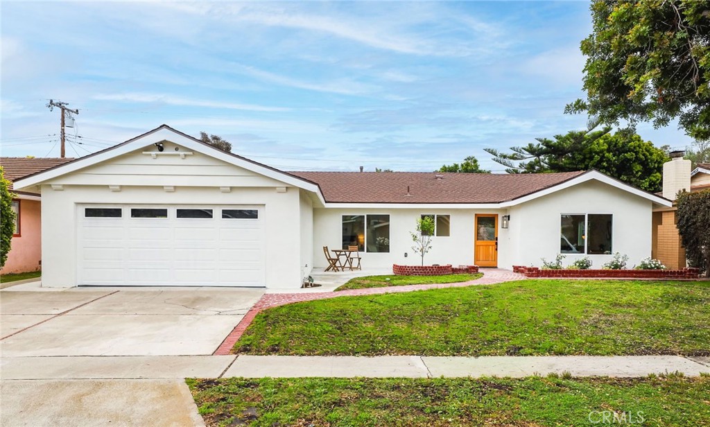 3126 Madeira Avenue, Costa Mesa, CA 92626