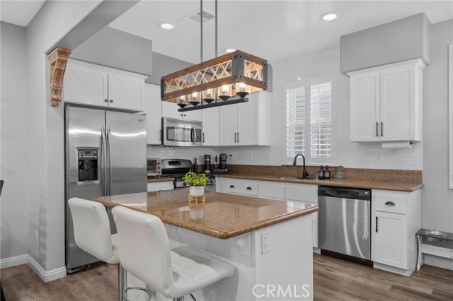 Detail Gallery Image 10 of 35 For 1989 Annandale, Pomona,  CA 91767 - 3 Beds | 2/1 Baths