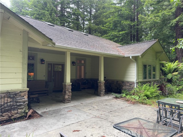 Detail Gallery Image 2 of 12 For 5595 Cummings Rd, Eureka,  CA 95503 - 4 Beds | 3 Baths